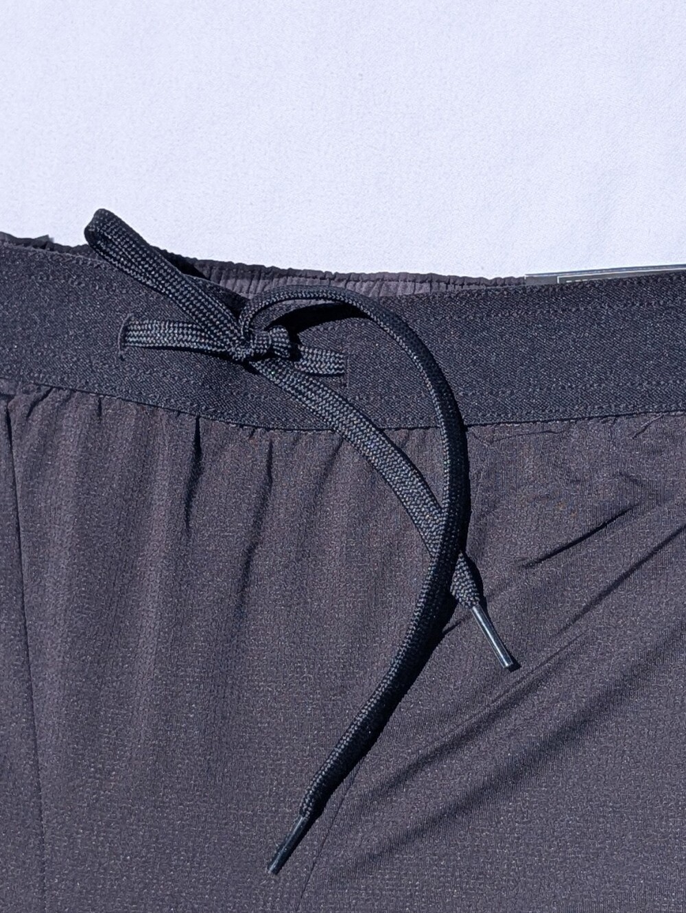 Kirkland Signature Men's Swim Trunks Size L - Picture 11 of 16